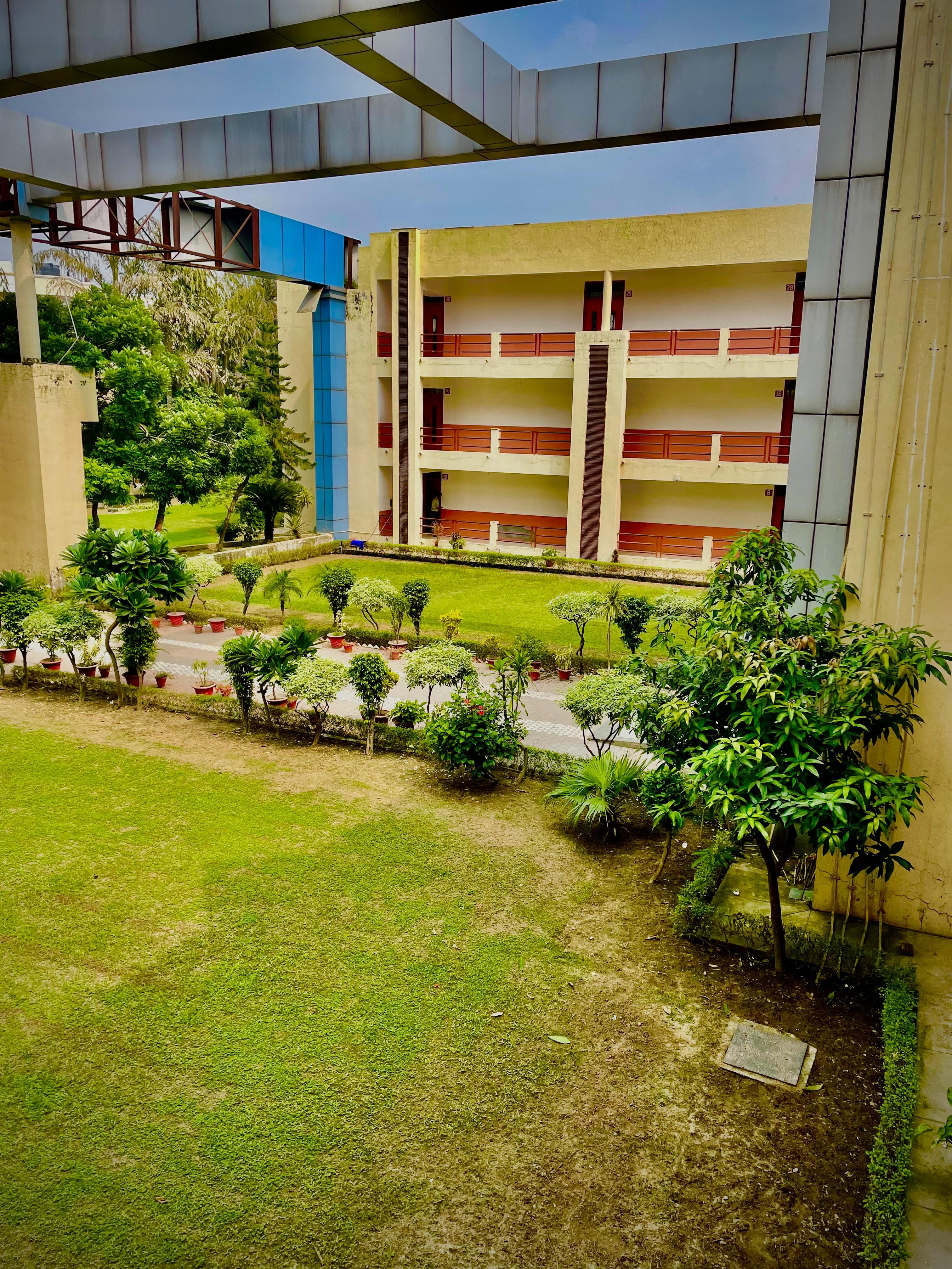 Invertis Institute of Engineering and Technology Bareilly Infrastructure & Academic Building photo 1